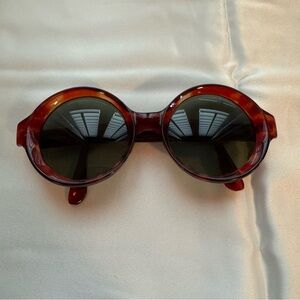 Vintage Round Tortoiseshell Sunglasses | Oversized Retro Frames